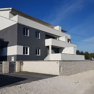 Rosenberg Appartamento Medolino